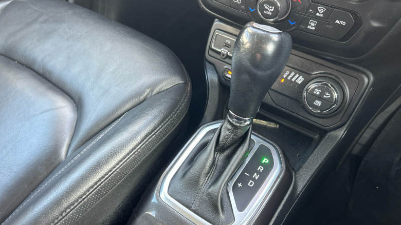 Jeep Renegade 1.3 Turbo 4xe PHEV 190 Limited 5dr Auto Hatchback